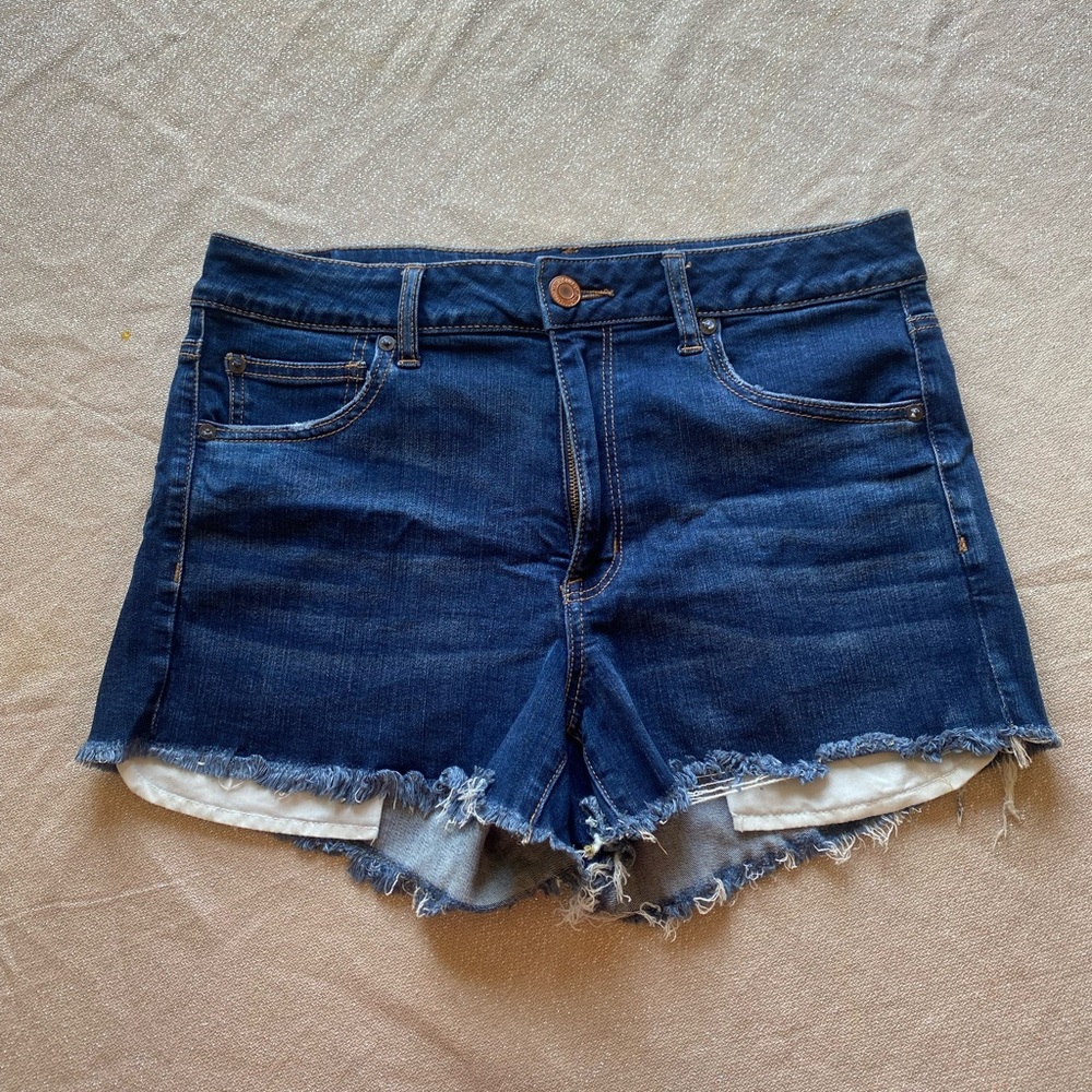 American Eagle women’s jean shorts